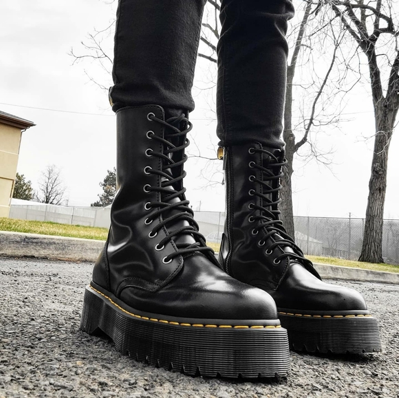 Dr Martens Jadon Hi Platform Boots - Picture 5 of 5